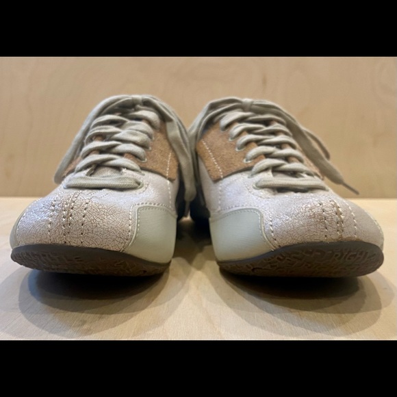 Cushe Men’s Cracked Leather BOWLER Sneaker US8 UK7 EUR41 in Off White and Red - Picture 4 of 16